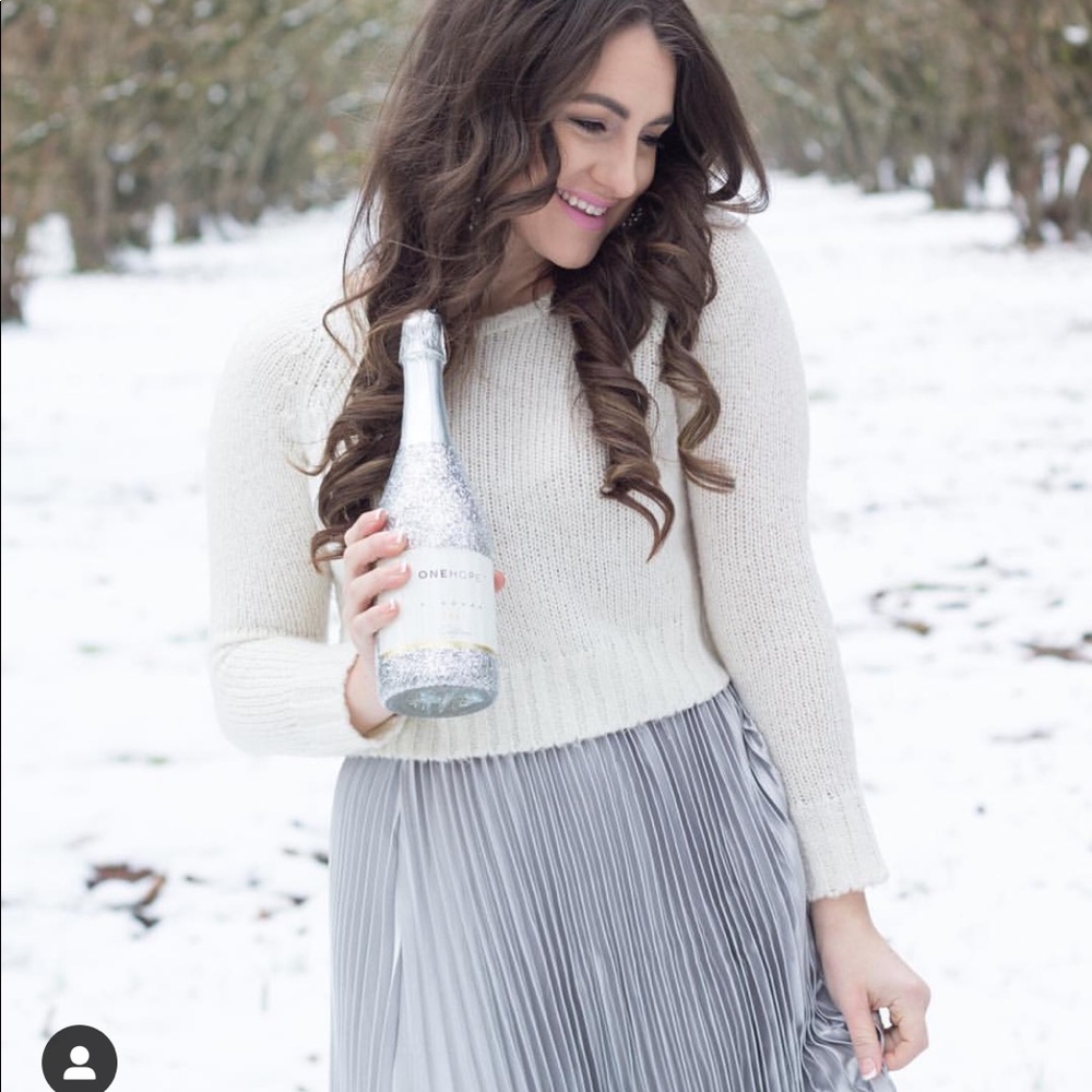 Forever 21 cropped cream sweater